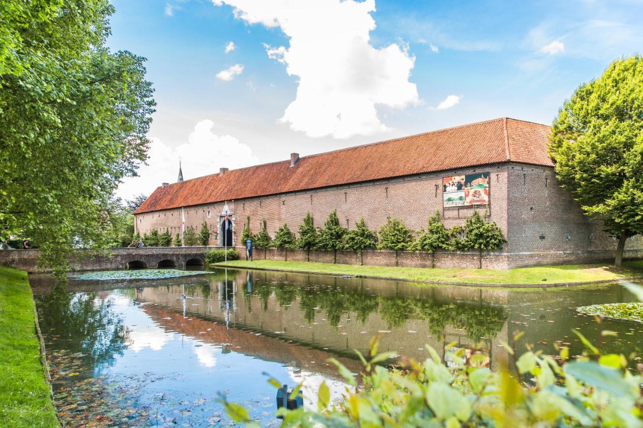Landgoed Kasteel Limbricht Bed & Breakfast ภายนอก รูปภาพ
