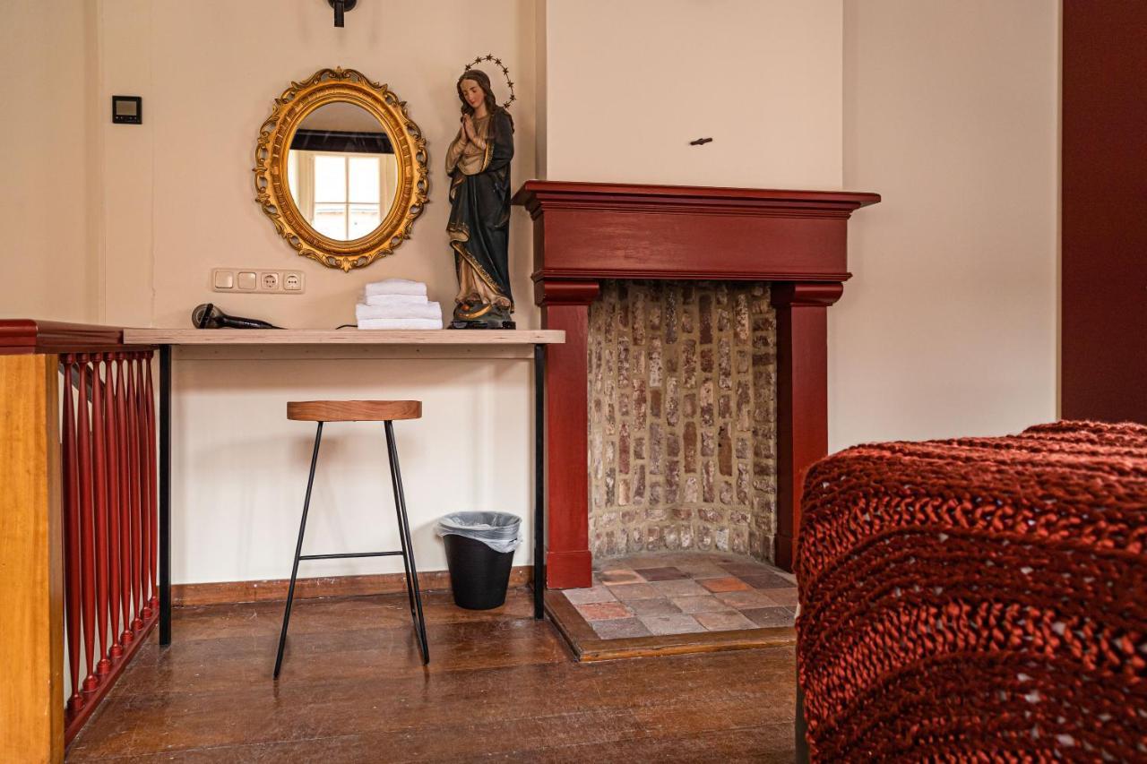 Landgoed Kasteel Limbricht Bed & Breakfast ภายนอก รูปภาพ