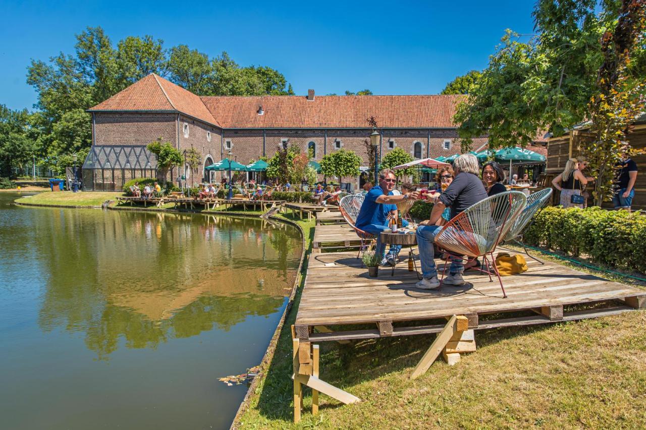 Landgoed Kasteel Limbricht Bed & Breakfast ภายนอก รูปภาพ