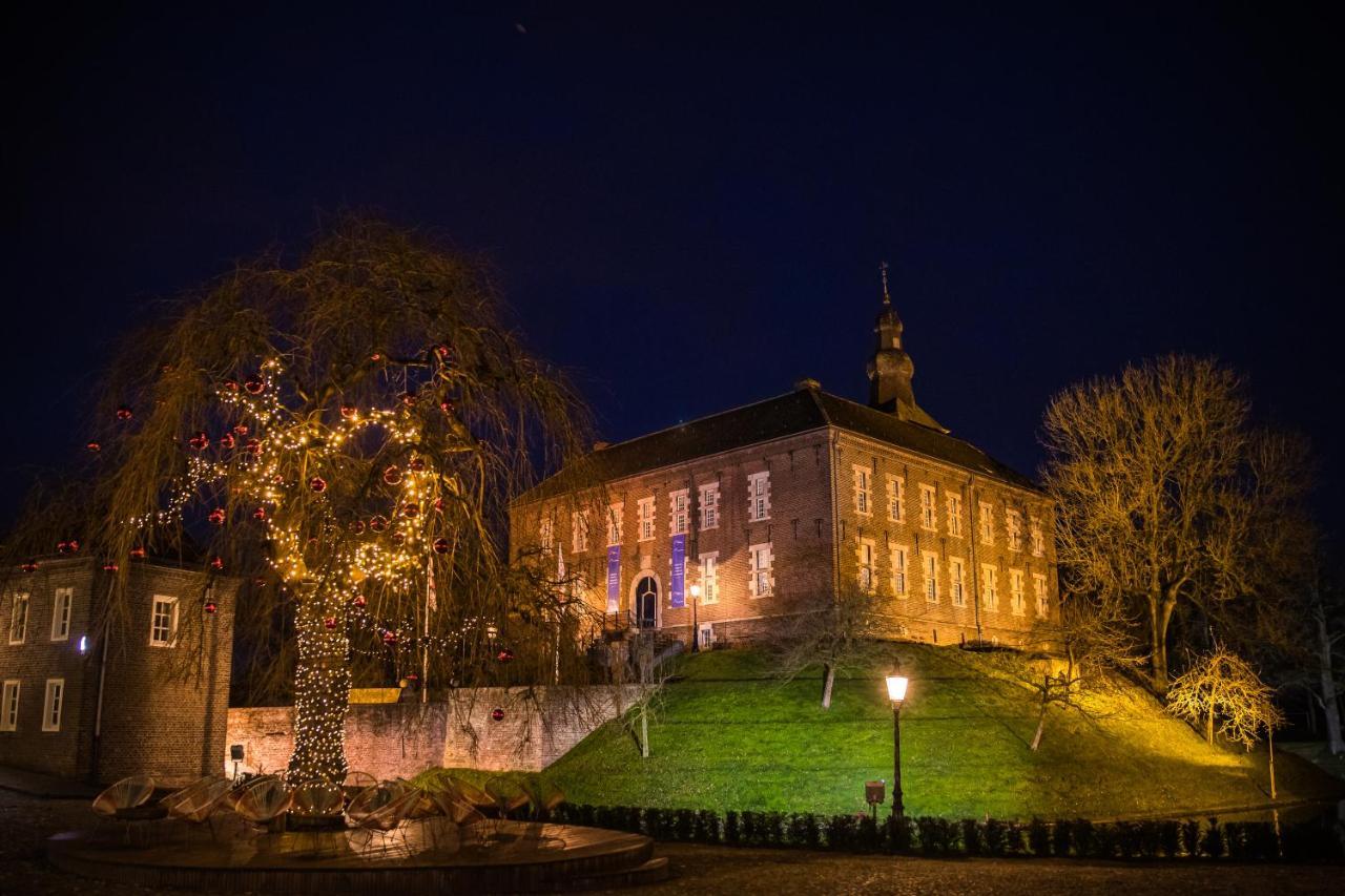Landgoed Kasteel Limbricht Bed & Breakfast ภายนอก รูปภาพ