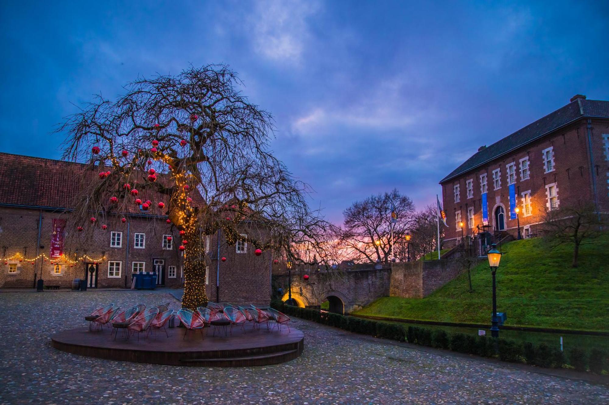 Landgoed Kasteel Limbricht Bed & Breakfast ภายนอก รูปภาพ