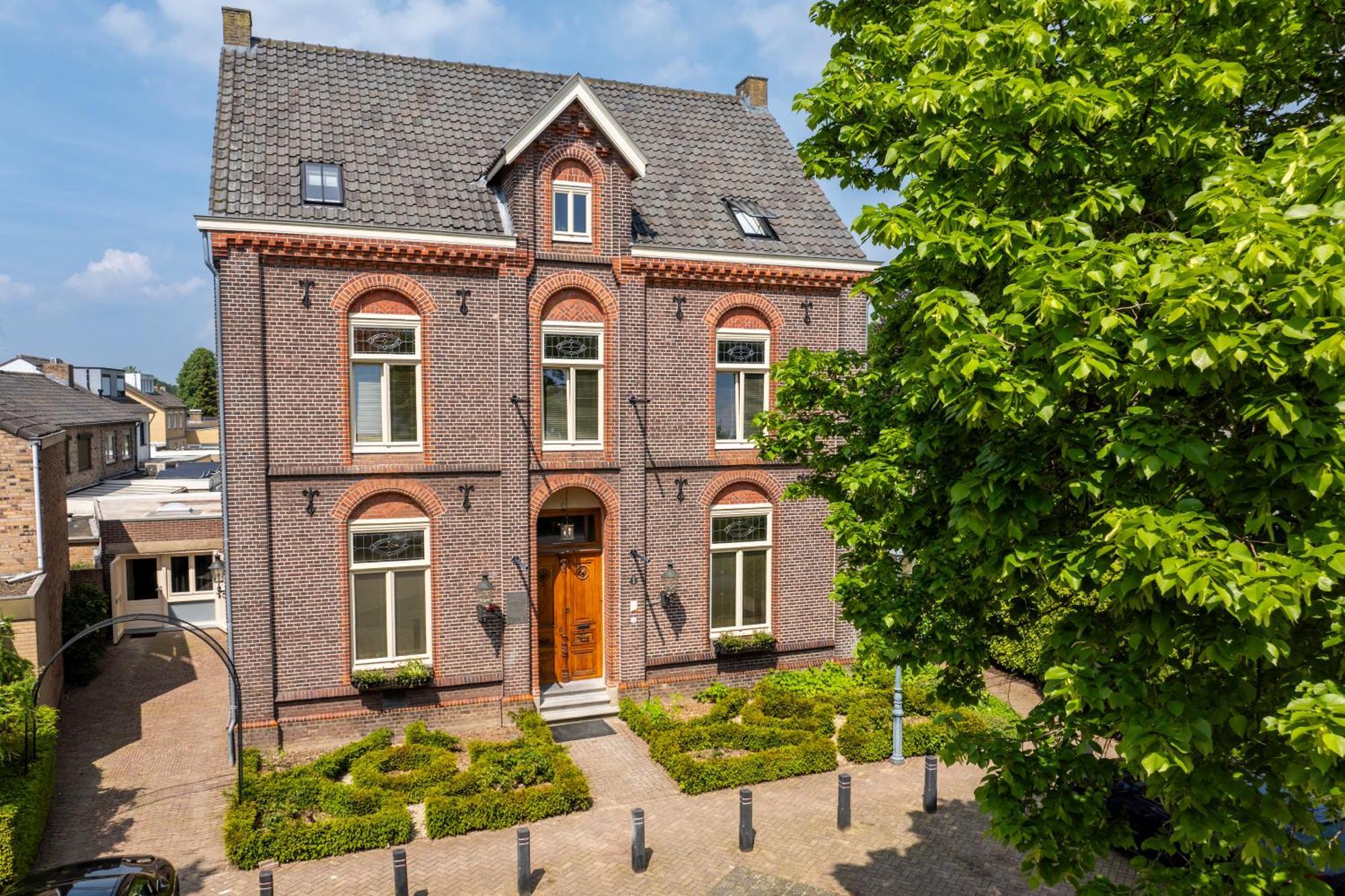Landgoed Kasteel Limbricht Bed & Breakfast ภายนอก รูปภาพ
