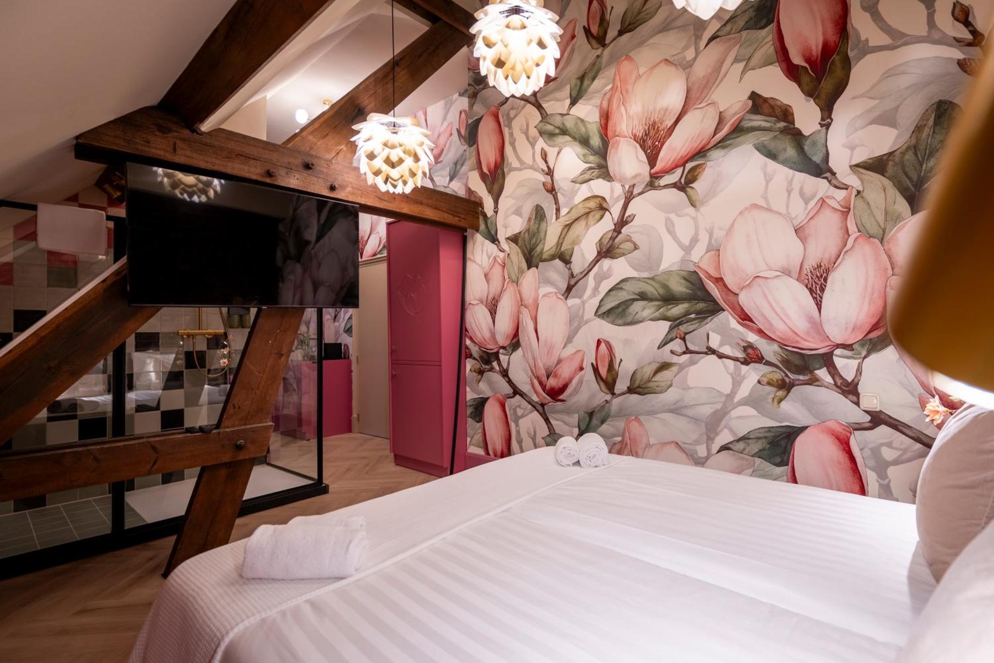 Landgoed Kasteel Limbricht Bed & Breakfast ภายนอก รูปภาพ
