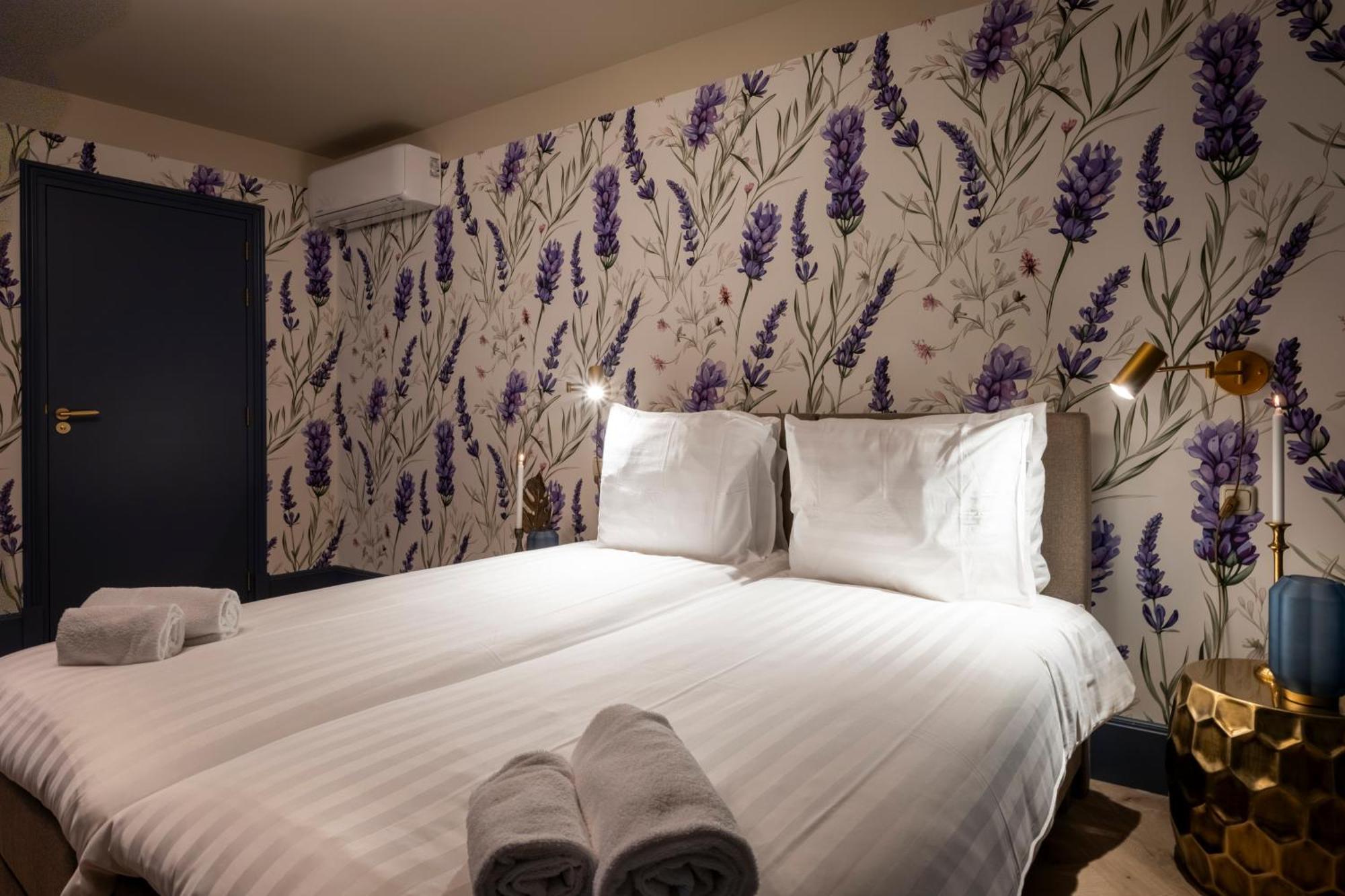 Landgoed Kasteel Limbricht Bed & Breakfast ภายนอก รูปภาพ