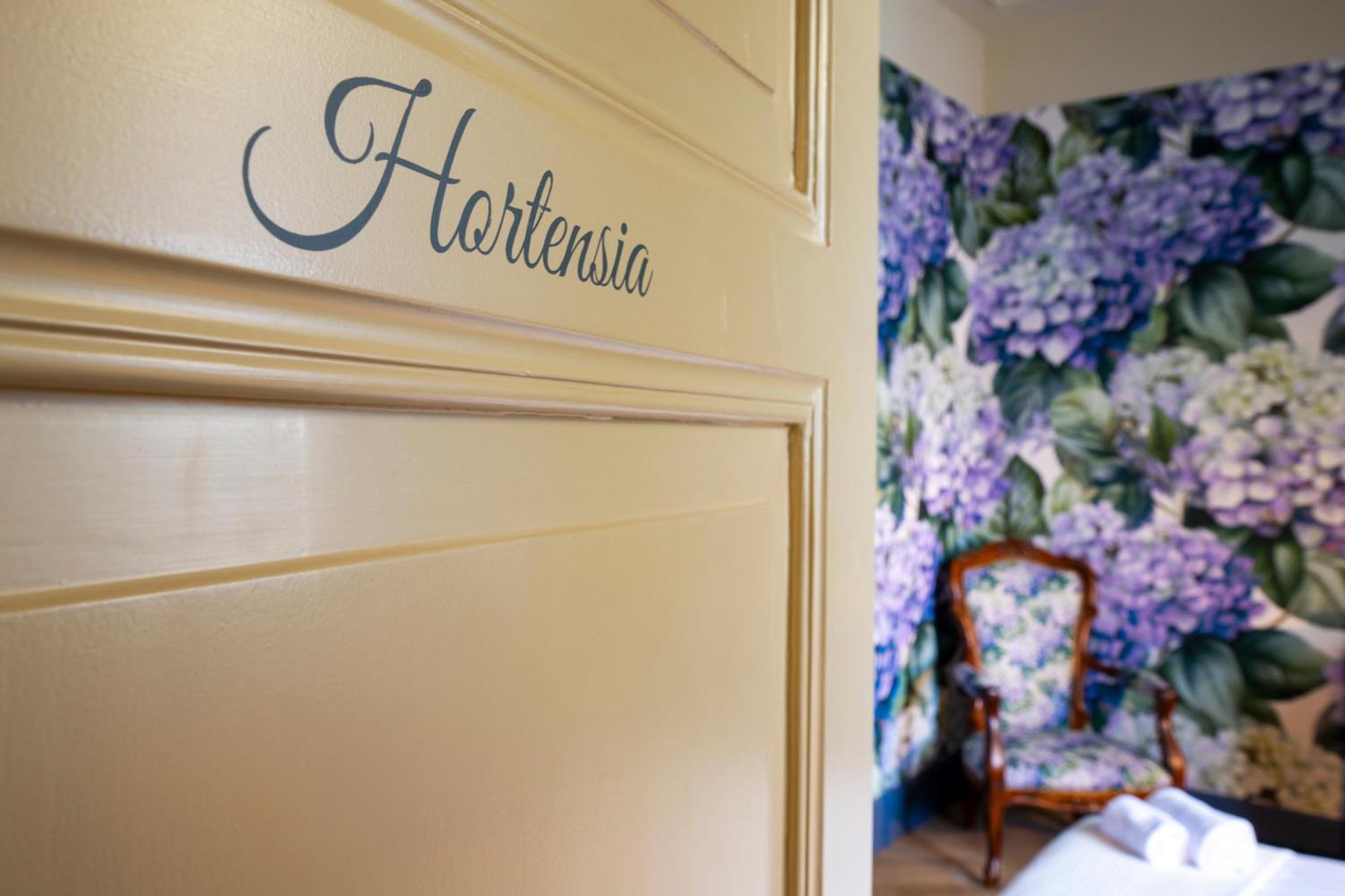 Landgoed Kasteel Limbricht Bed & Breakfast ภายนอก รูปภาพ