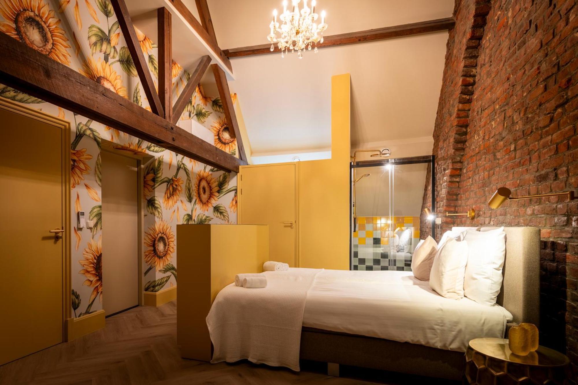 Landgoed Kasteel Limbricht Bed & Breakfast ภายนอก รูปภาพ