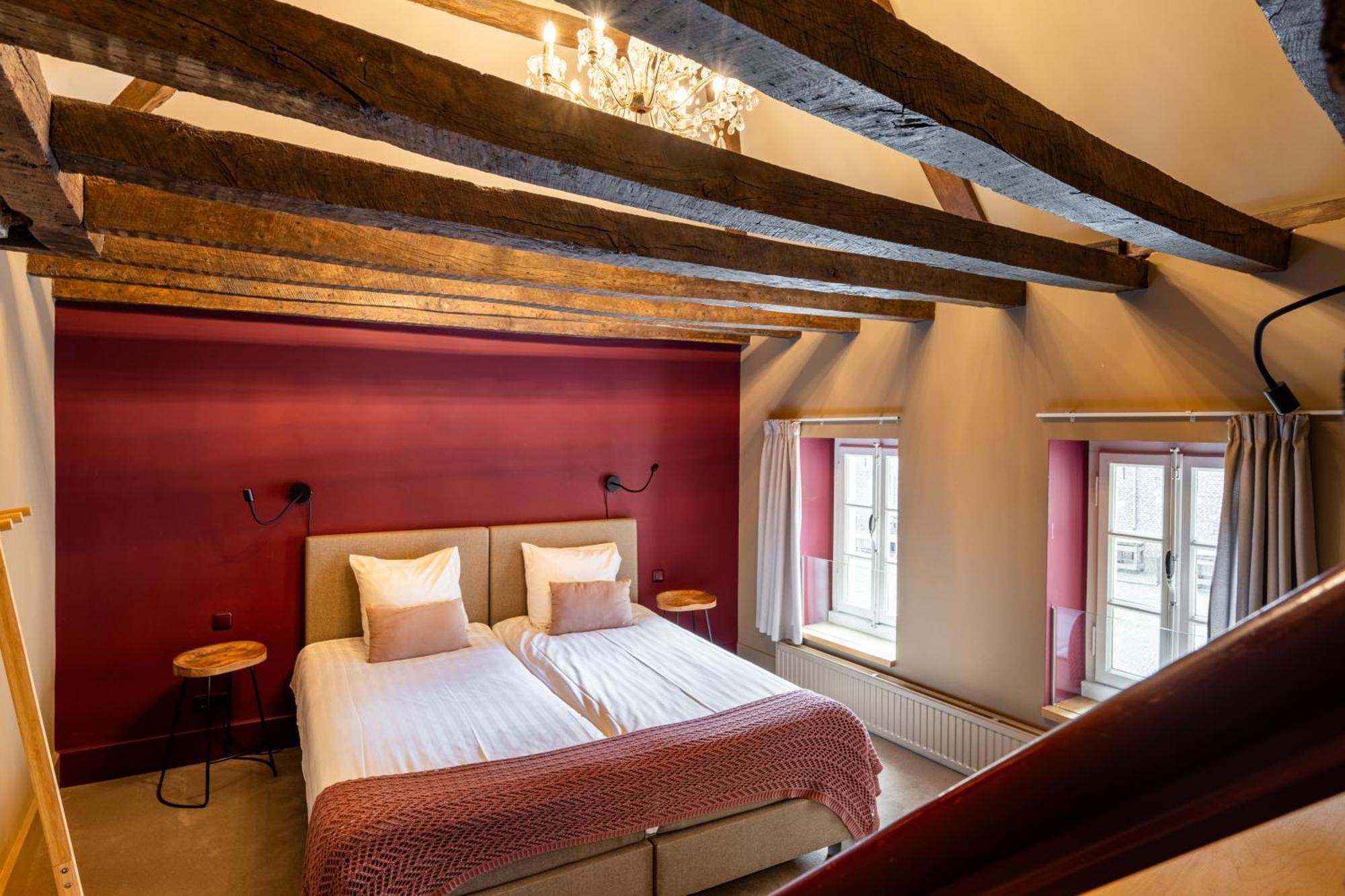 Landgoed Kasteel Limbricht Bed & Breakfast ภายนอก รูปภาพ