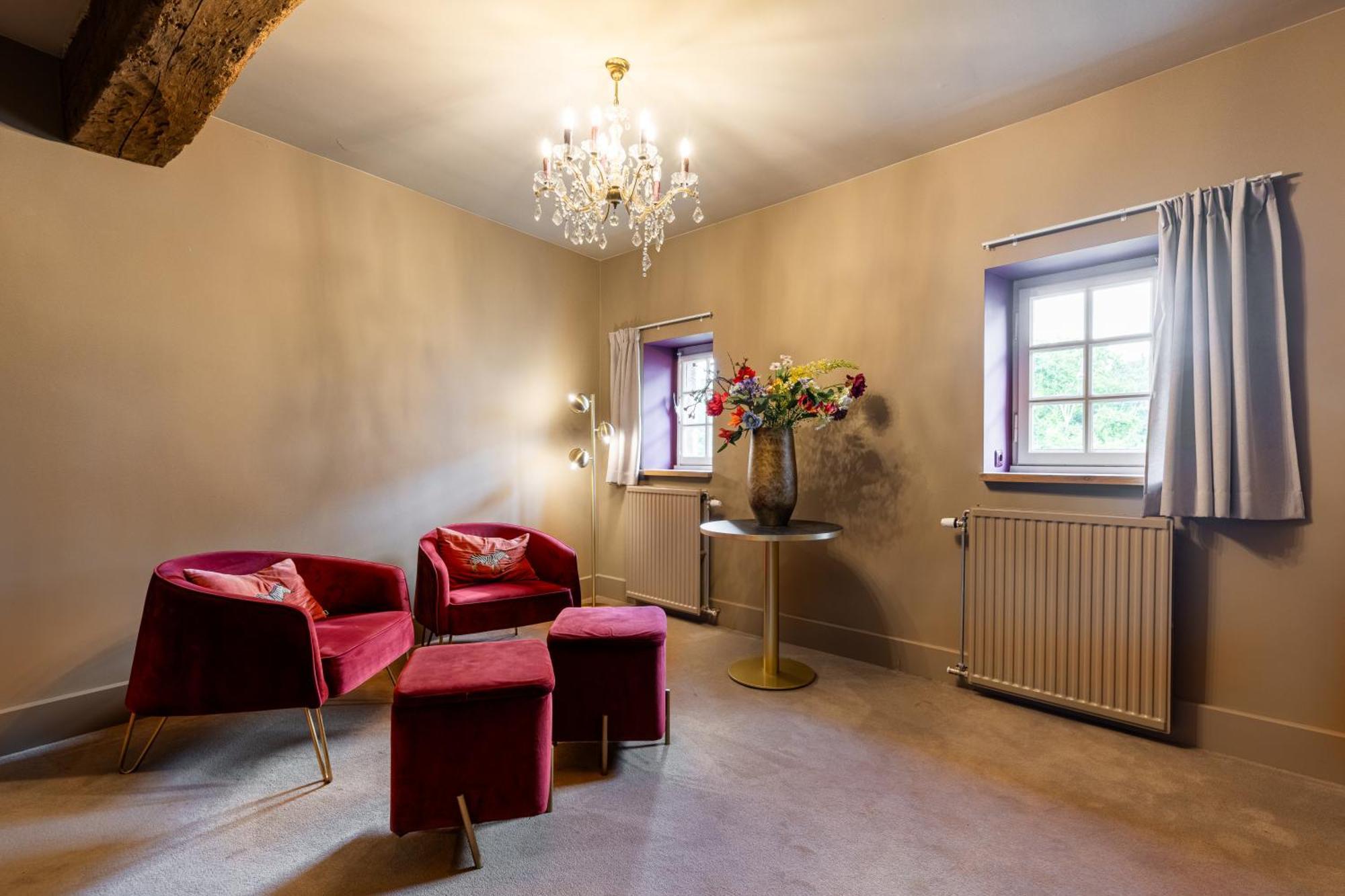 Landgoed Kasteel Limbricht Bed & Breakfast ภายนอก รูปภาพ